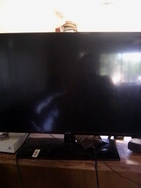 38 Inch Samsung Smart Tv
