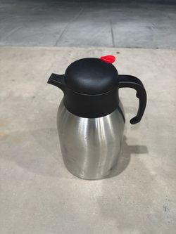☕️ Keep your drinks hot all day long!