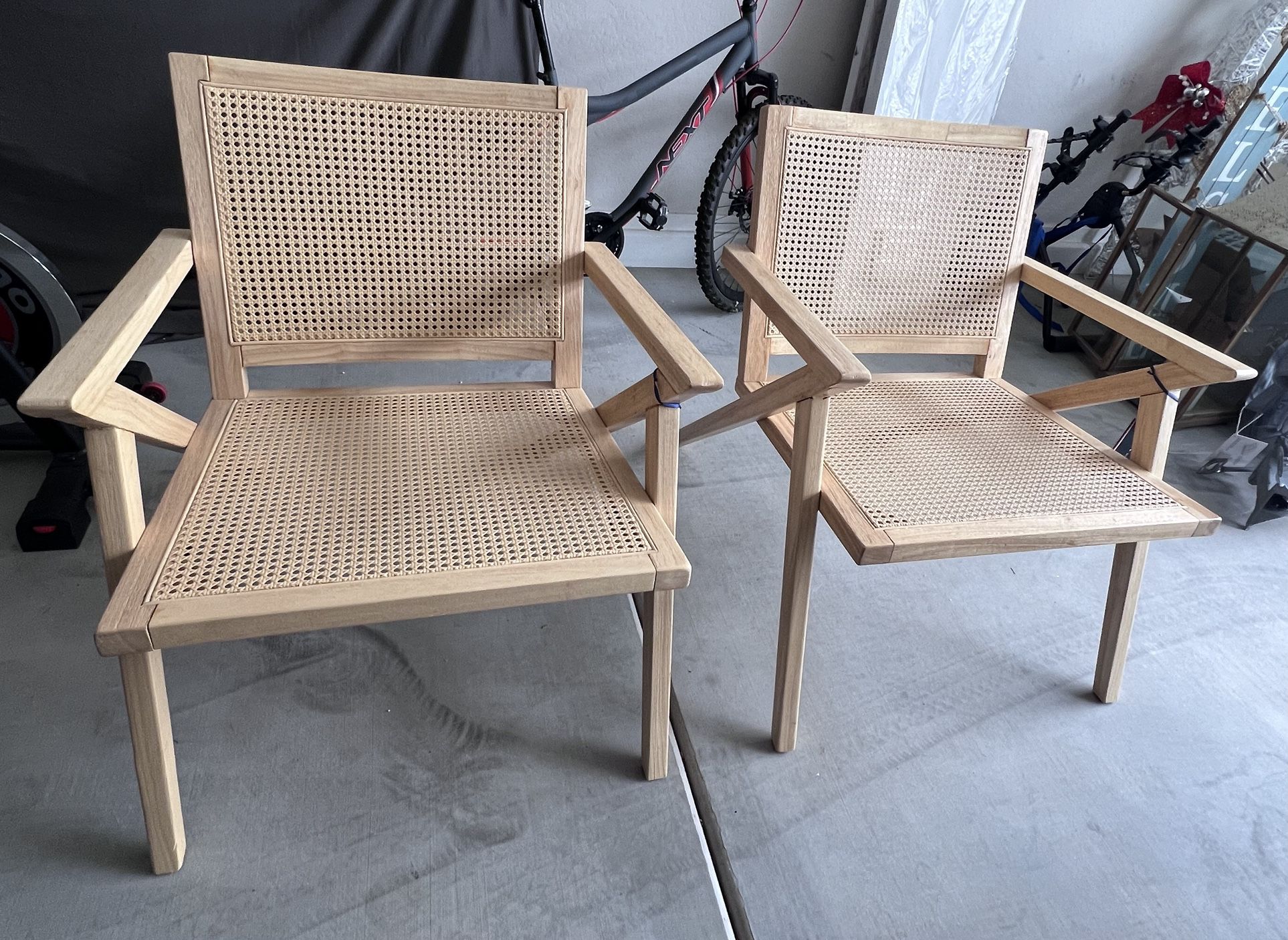 Indoor/Outdoor Accent Chairs