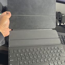 Apple Smart Keyboard Folio