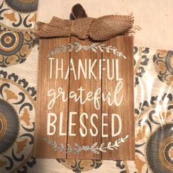 Wood Sign Decor