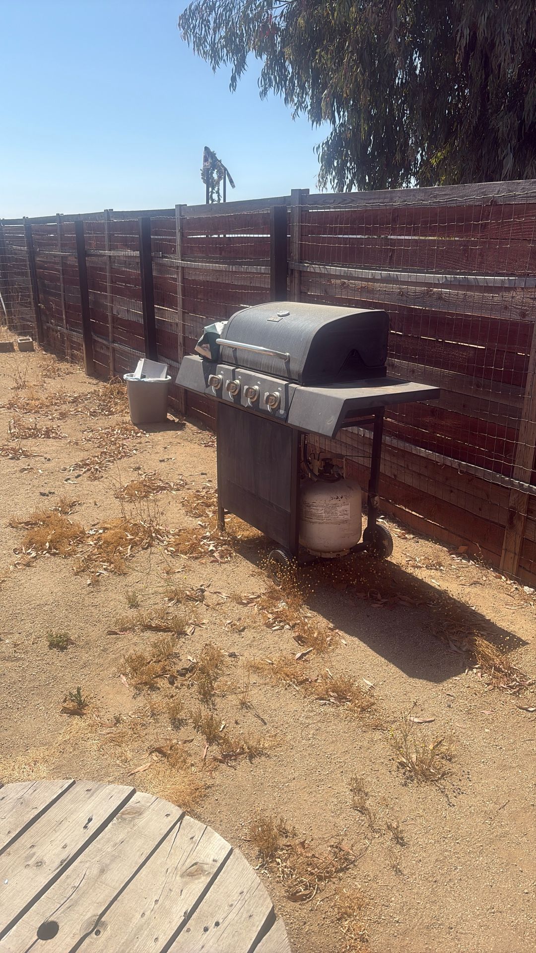 Bbq With Tank
