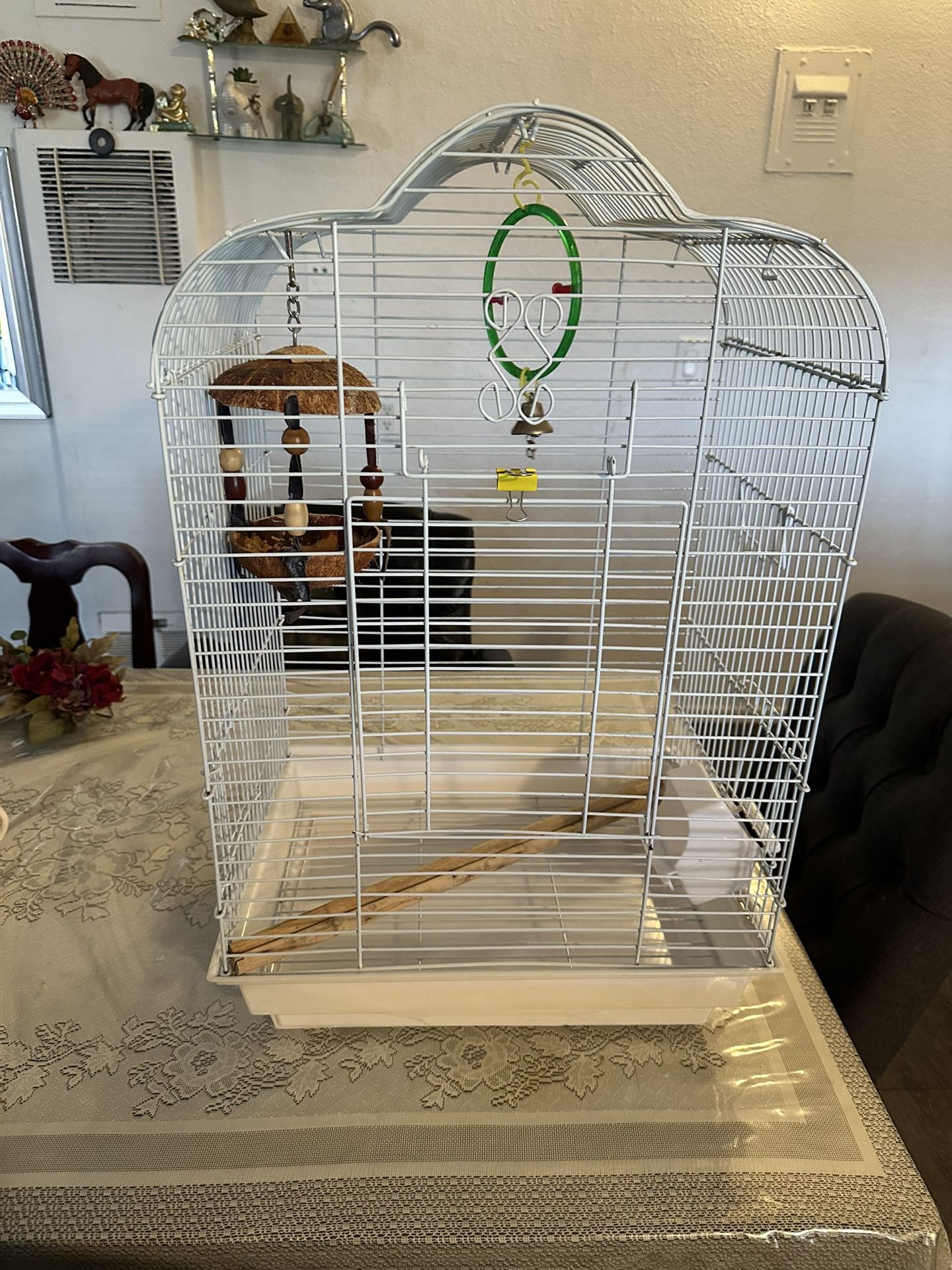 Parrot π¦ Cage It Comes With Everything Inside U See In The Picture $35