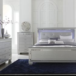 New King Bedroom Set 