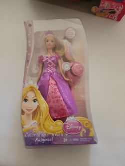 Disney Tangled Featuring Rapunzel Color and Style Doll