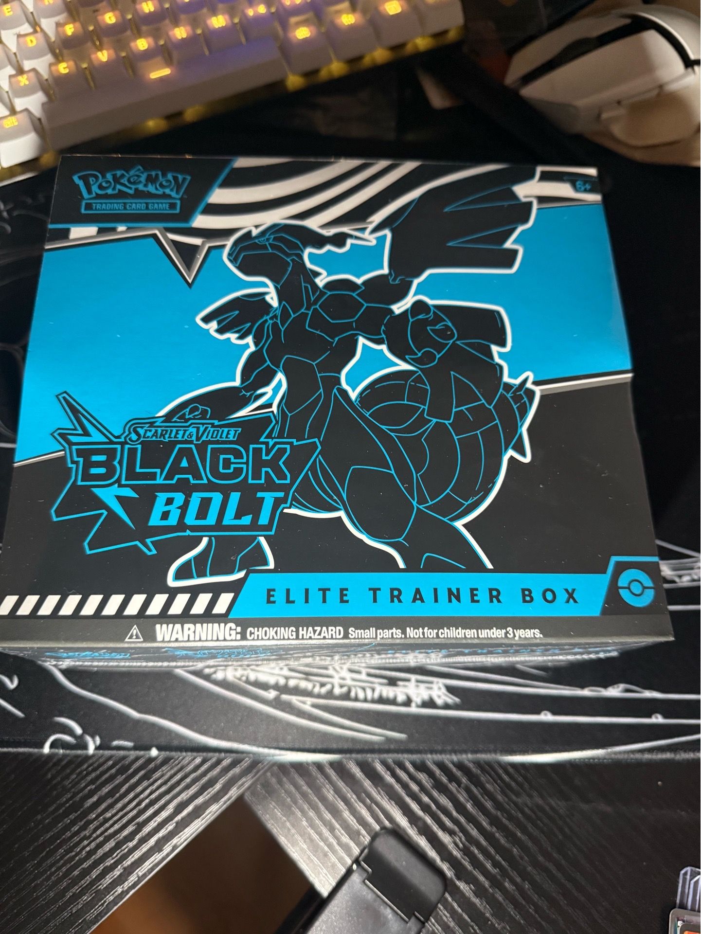 Pokemon TCG - Scarlet & Violet “Black Bolt” Elite Trainer Box