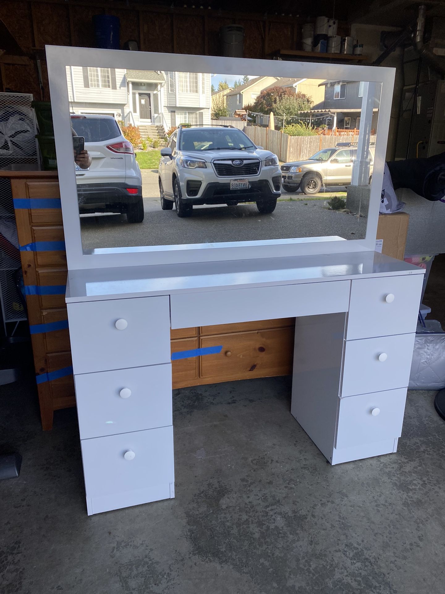 Makeup Vanity Dressing Table With Large Mirror And 6 Drawers