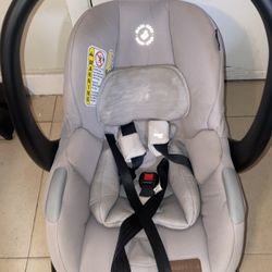 Maxi-Cosi  Baby Car Seat