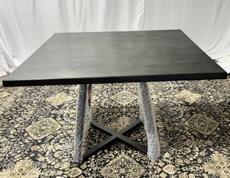 James & James Square Table 