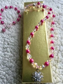 Lovely Fashion necklace with bracelet 🛍💕. Valentines Day Jewelry & Gifts welcome to visit