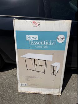 Sewing cutting table