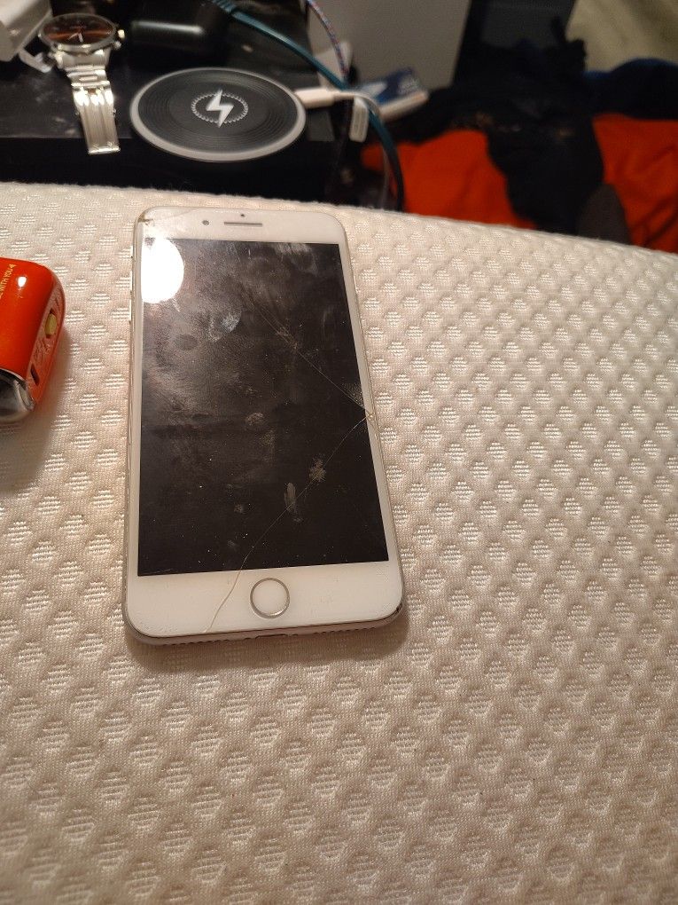 iPhone 8 Plus