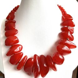 Beautiful Vintage Style Red Amber Resin  Beads Necklace