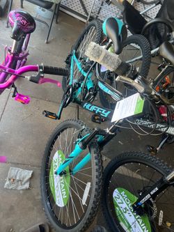 Women’s Huffy trail runner 26