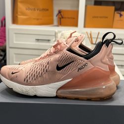 Women’s Nike Air 270