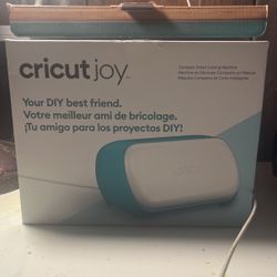 CRICUT-Joy Cutting Machine 