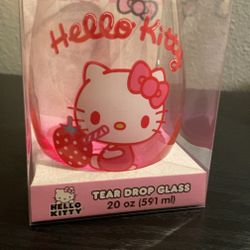 Hello Kitty 20oz Wine Glass
