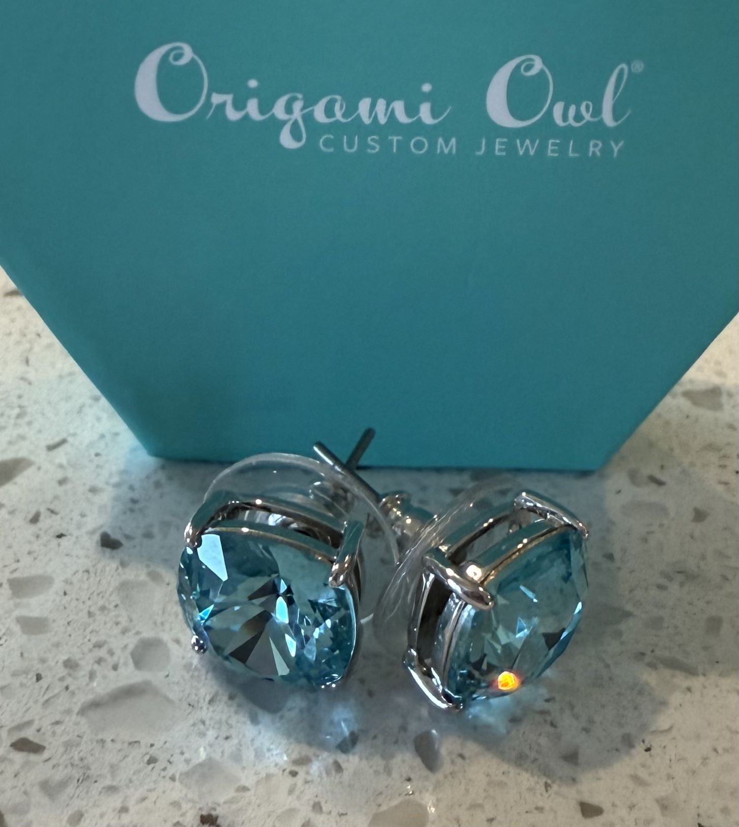 NEW Origami Owl Silver Clara Stud Earrings Blue Aqua Swarovski Crystal Jewelry
