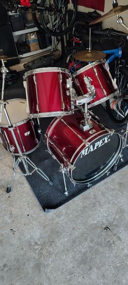 Tama Rockstar XD drum set (FS FT)