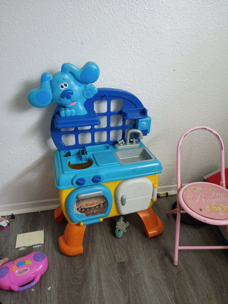 Blue's Clues Kitchenette