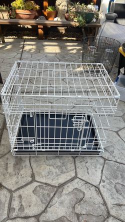 Dog crate