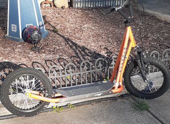 Vintage Dirt Dawg - All Terrain Kick/Skate Board BMX Scooter