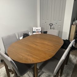 Dinning Table, Plus 6 Dinning Chairs 