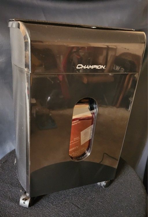 Champion 9 Sheet MicroCut Paper Shredder Withh 100 Sheet Autofeed CF100BLK New