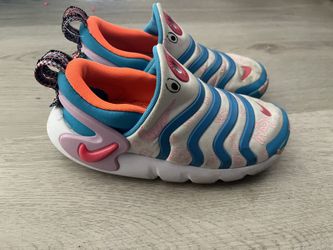 Nike Dynamo Go SE TD Doodles Size 13