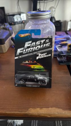 HOT WHEELS '70 DODGE CHARGER R/T! OFFICIAL FAST & FURIOUS MOVIE MERCHANDISE! NIP