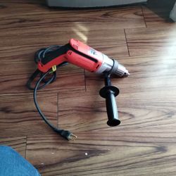 Taladro Milwaukee Eléctrico De Media Pulgada Heavy Duty Excelente Estado Casi Nuevo.Precio $135