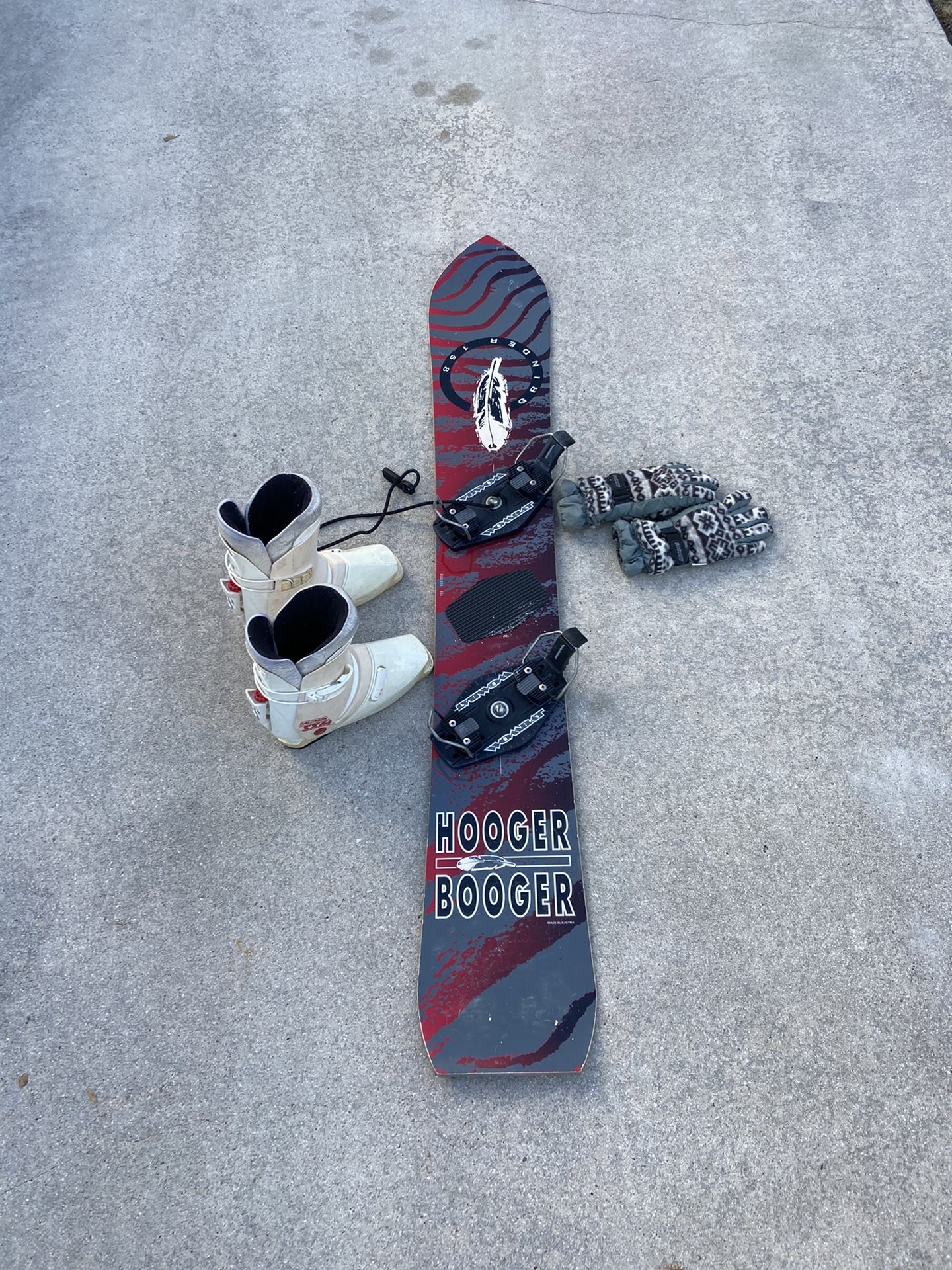 Vintage Hooger booger snowboard with Bindings and boots