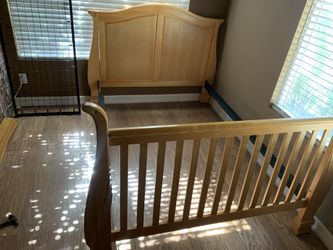 Twin size bed