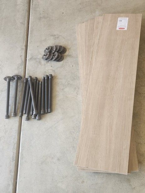 Rubbermaid Wood Shelves With Brackets