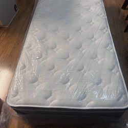 Coolvie 12" Hybrid Twin XL Mattress