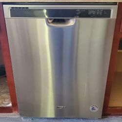 Whirlpool Dishwasher In Perfect Condition 