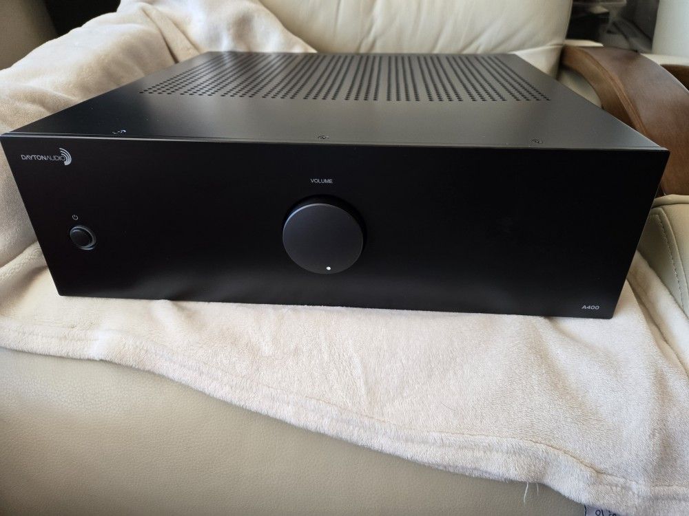 Dayton Audio Power Amplifier