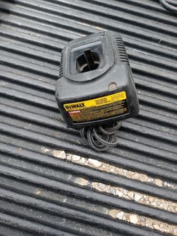 9.6/14 V Battery Charger