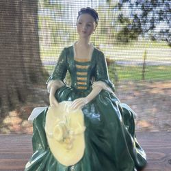 Royal Doulton ‘A Lady From Williamsburg’ Figurine