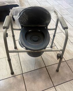 Medical Folding Commode /Toilet