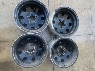 Aluminum rims for a Ford Ranger