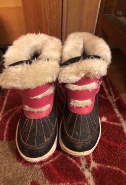 Girls sz 10 snow boots