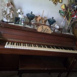 Story Piano 