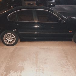 2000 BMW 328i 