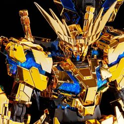 Bandai RG 1/144 UNICORN GUNDAM 03 PHENEX (NARRATIVE Ver.)