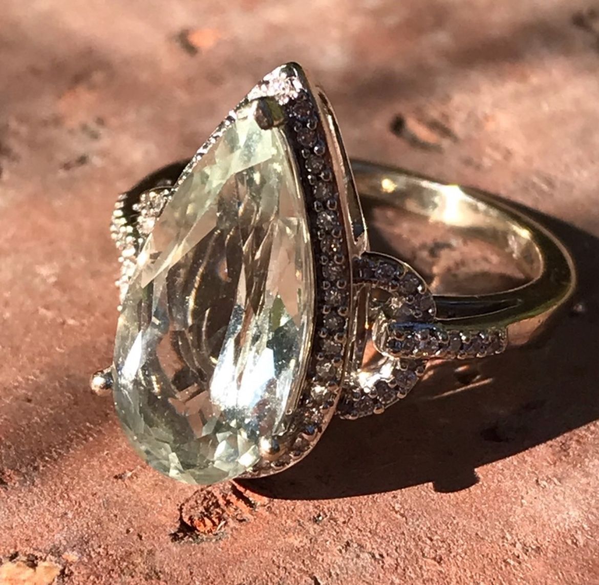 Mint Green Beryl And Diamonds Ring