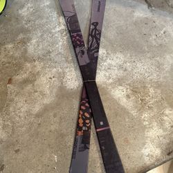 Atomic Punx 5 Skis