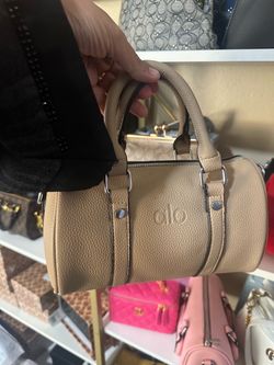 Purses 👛 alo 2 straps