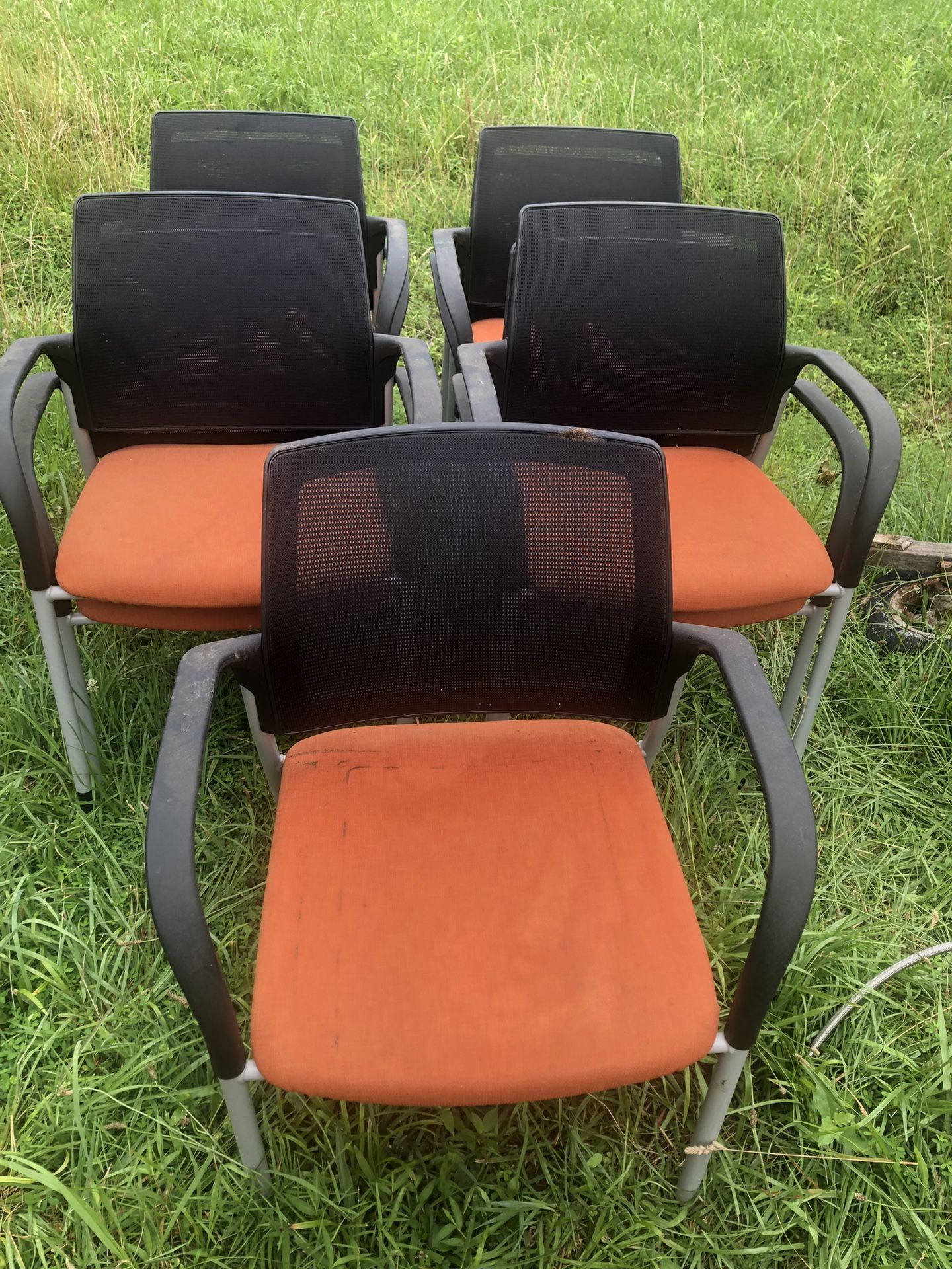 9 Chairs