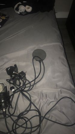 Condenser Microphone with Cables and Mount